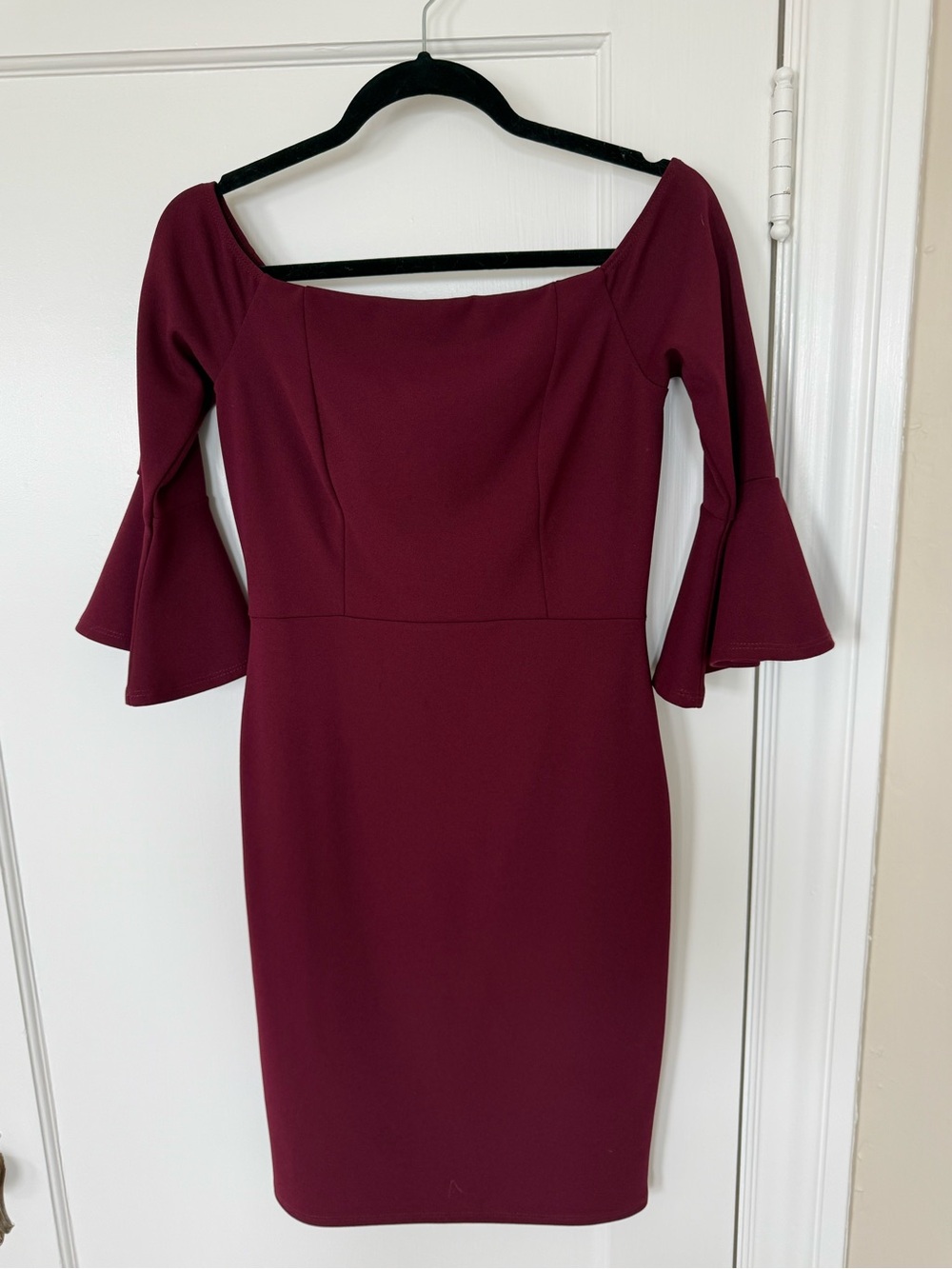 Soprano Off-Shoulder Burgundy Midi Dress with Bell Sleeves